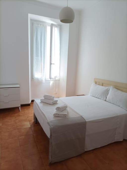 Nuova Casa Aprosio, Centrale E Vicina Al Mare Вентимилья Экстерьер фото